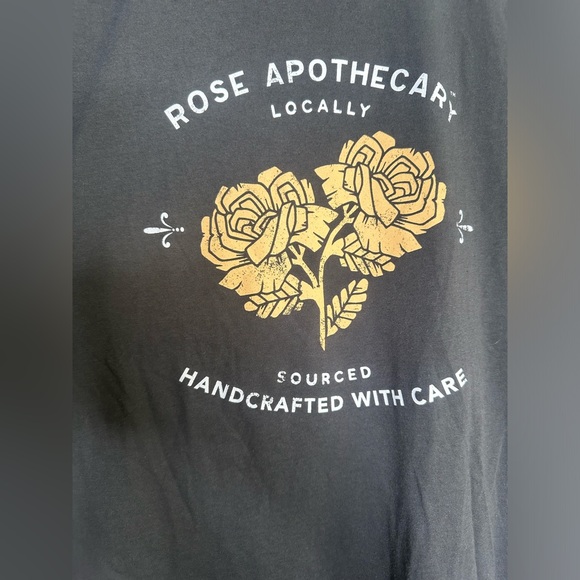 Schitts Creek tee - size Medium - Picture 2 of 5